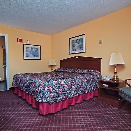 Western Motel Фицджеральд Экстерьер фото