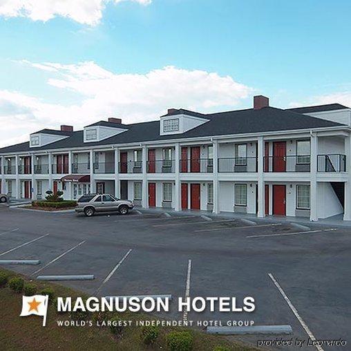 Western Motel Фицджеральд Экстерьер фото