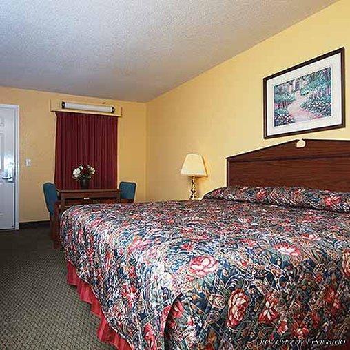 Western Motel Фицджеральд Экстерьер фото